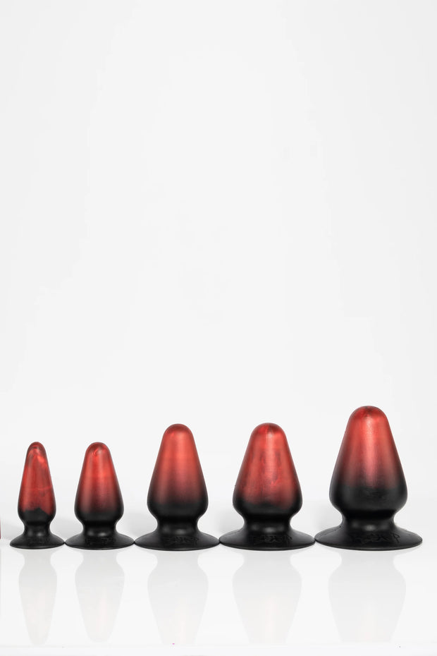 A size comparison image of 5 different anal butt plugs.